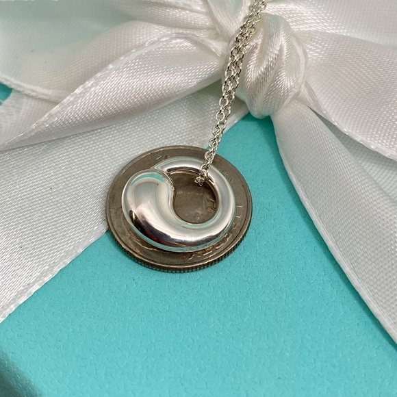Tiffany & Co. Elsa Peretti Eternal Circle Pendant Necklace .925 Silver 16” - Picture 7 of 9